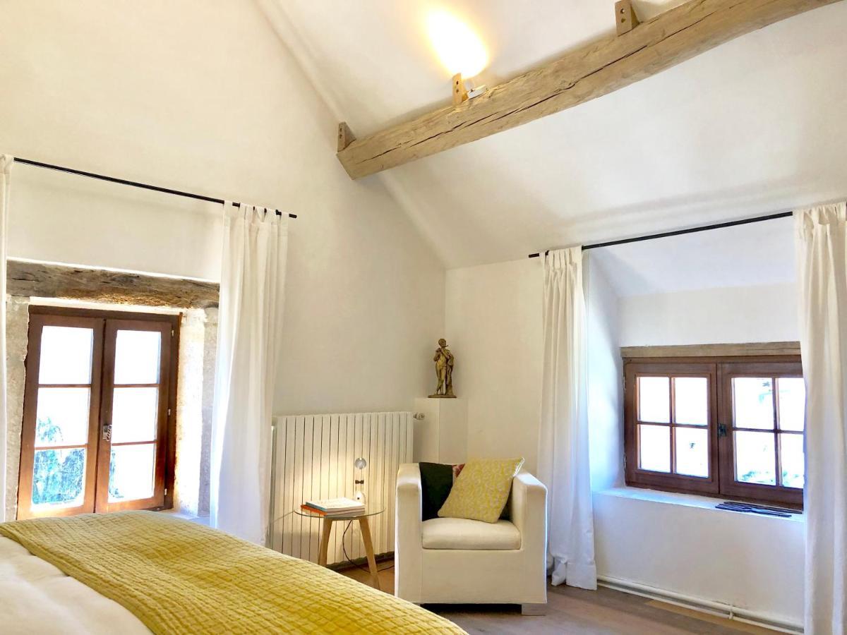 Gigny  La Cour Des Delices Bed & Breakfast エクステリア 写真