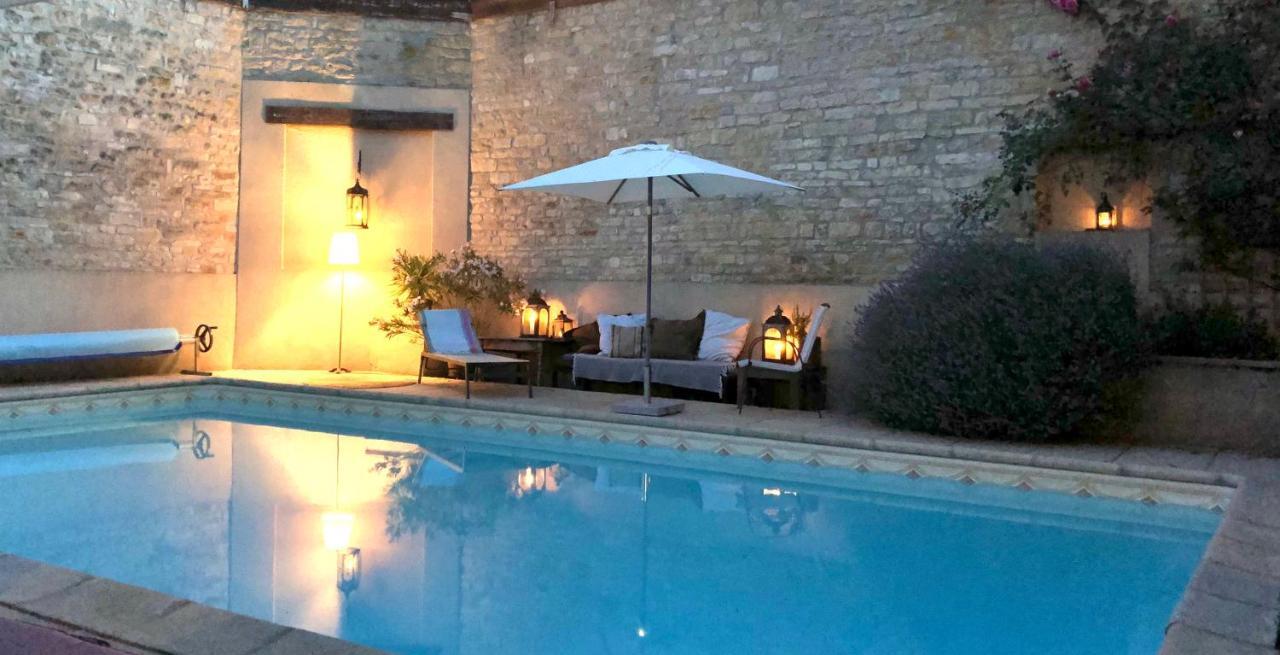 Gigny  La Cour Des Delices Bed & Breakfast エクステリア 写真
